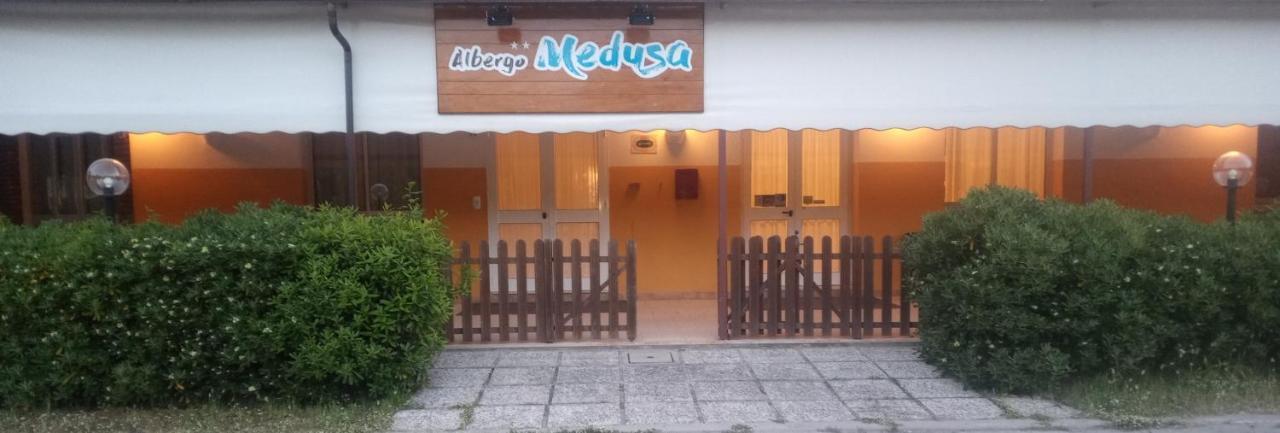 Albergo Medusa Punta Marina Exteriör bild